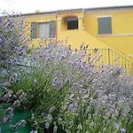 Scuderi Country house *