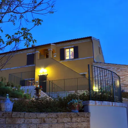 Casa di campagna Scuderi *