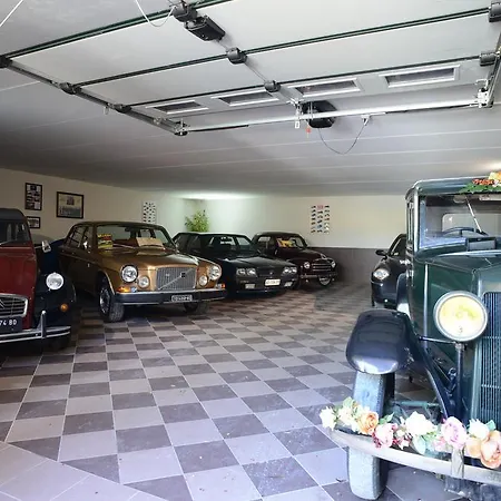 منزل ريفي Scuderi ريكاناتي