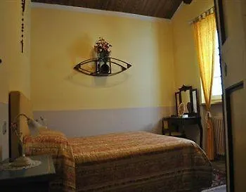 Scuderi Casa di campagna *