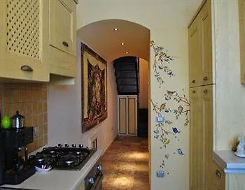 Scuderi Kır Evi